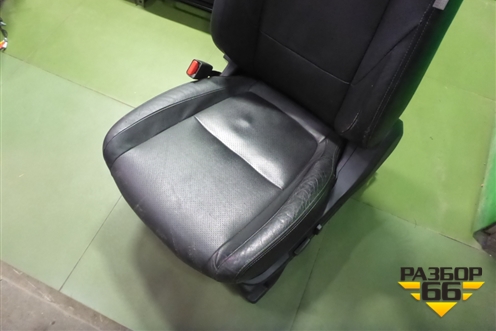 Сиденья комплект (AIR BAG подогрев электро регулировка) для Mitsubishi Outlander с 2012-2024г