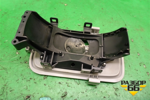 Накладка внутренняя (на кулису АКПП) (2400A378) для Mitsubishi Outlander с 2012-2024г