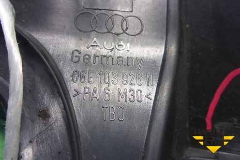 Накладка декоративная на двигатель (3.0 CGW) (06E103926N) для Audi A8 с 2009-2017г