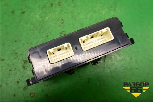 Блок комфорта (8637A695) для Mitsubishi Outlander с 2012-2024г