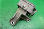 Опора КПП левая  (АКПП 2.2л 4N14) (2910A135) для Mitsubishi Outlander с 2012-2024г