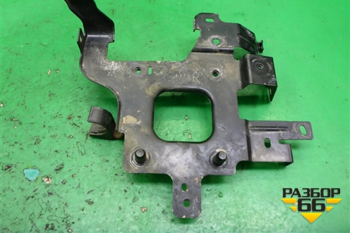 Кронштейн воздушного фильтра (1500A387) для Mitsubishi Outlander с 2012-2024г