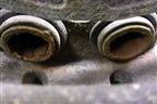 Суппорт передний левый (MR370775) для Mitsubishi Outlander с 2012-2024г