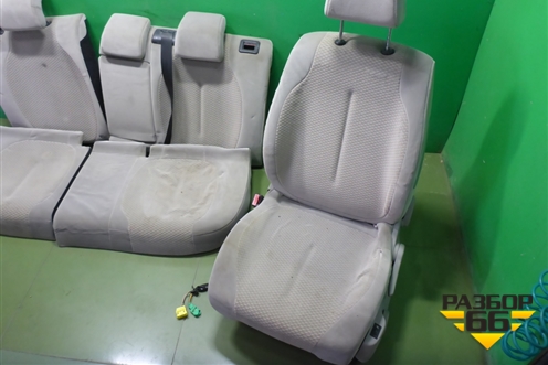 Сиденья комплект  (с AIR BAG подогрев 5ти дверный кузов) для Citroen C4 с 2005-2011г