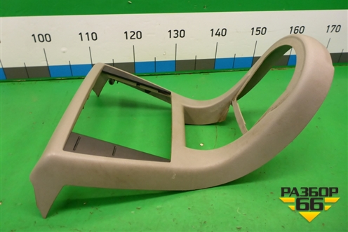 Накладка на торпедо (центральная) (9646338777) для Citroen C4 с 2005-2011г