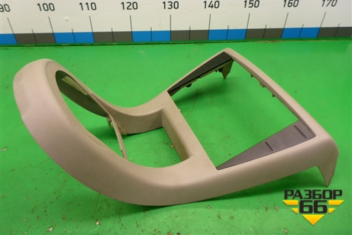 Накладка на торпедо (центральная) (9646338777) для Citroen C4 с 2005-2011г