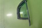 Стекло двери передней левой форточка (681260D010) для Toyota Yaris с 2005-2011г