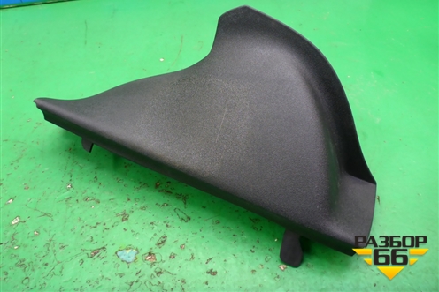 Накладка на торпедо (боковая правая) (9646339877) для Citroen C4 с 2005-2011г