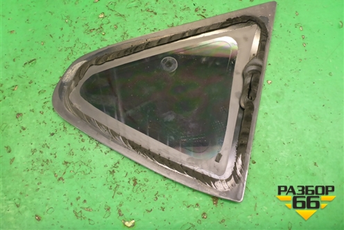 Стекло глухое левое (83313JD00A) для Nissan Qashqai (J10E) с 2006-2013г
