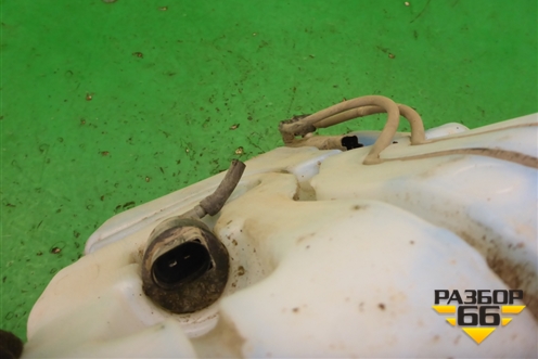 Бачок омывателя лобового стекла (28910JD900) для Nissan Qashqai (J10E) с 2006-2013г