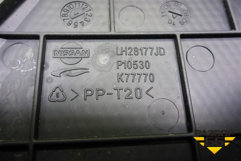 Накладка на торпедо (левая) (28177JD10A) для Nissan Qashqai (J10E) с 2006-2013г