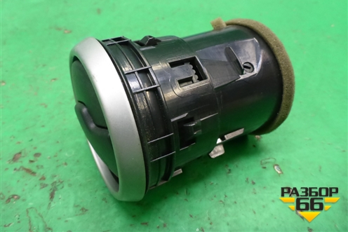 Дефлектор воздушный (68760JD10A) для Nissan Qashqai (J10E) с 2006-2013г
