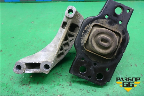 Опора двигателя правая (1.6л HR16) для Nissan Qashqai (J10E) с 2006-2013г