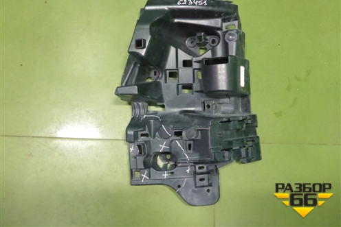 Кронштейн заднего бампера правый (М-Пакет) (51128069962) для BMW X6 G06 с 2019г