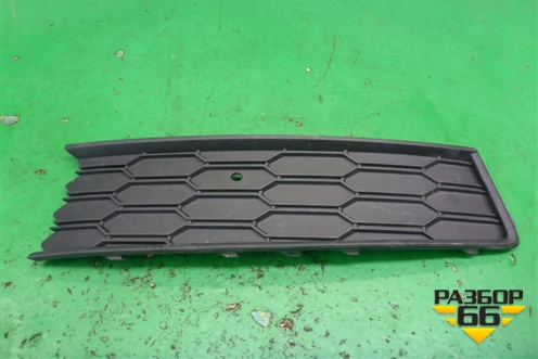 Решетка в передний бампер левая (под ПТФ) (60U807681A) для Skoda Rapid с 2020г