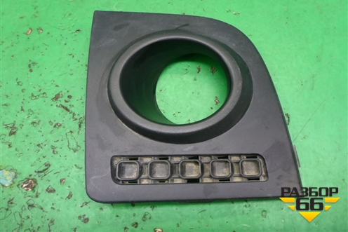 Накладка ПТФ правая (6N1115A245A) для Ford Fusion с 2002г