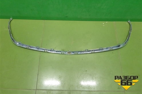 Накладка на решетку радиатора (A4478880585) для Mercedes Benz V-Klass Vito/Viano W 447 с 2014г