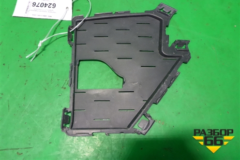 Накладка переднего бампера правая (511110503420) для BMW X5 G05 с 2018г