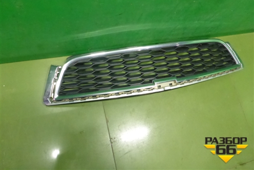Решетка радиатора (после 2013г) (95136397) для Chevrolet Captiva с 2011г
