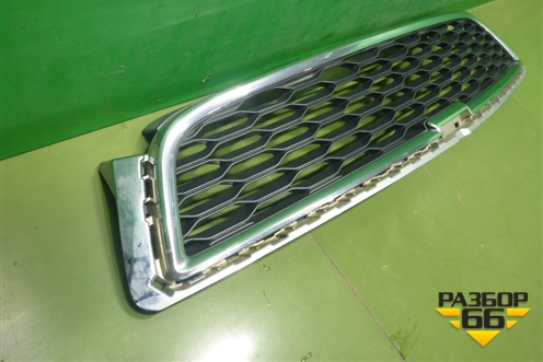 Решетка радиатора (после 2013г) (95136397) для Chevrolet Captiva с 2011г