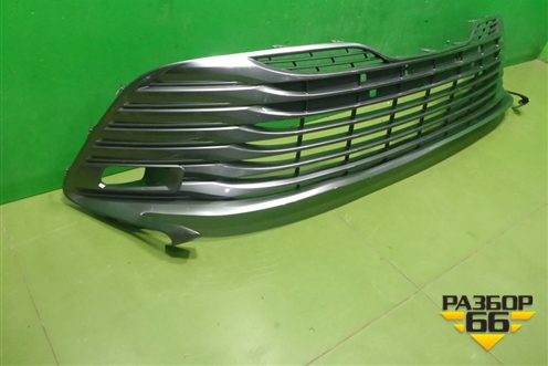 Решетка в передний бампер центральная (до 2020г) (5311333110) для Toyota Camry V70 с 2017г (Камри)