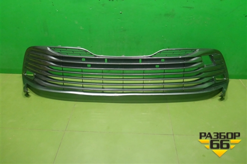 Решетка в передний бампер центральная (до 2020г) (5311333110) для Toyota Camry V70 с 2017г (Камри)