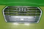 Решетка радиатора (под парктроник) (80A853651C) для Audi Q5 с 2017г