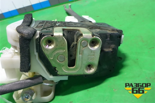 Замок двери передней левой (813102S010) для Hyundai ix 35 с 2010г