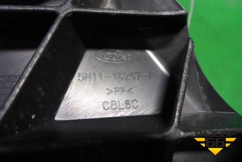 Кронштейн ПТФ левый (новый) (5N1115267A) для Ford Fusion с 2002г