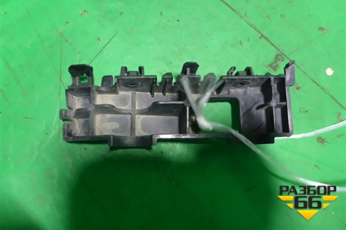 Кронштейн переднего бампера правый (86516D7000) для Hyundai Tucson с 2015-2022г