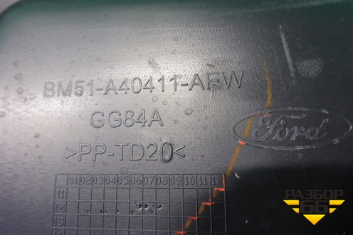 Обшивка двери багажника (хэтчбек) (BM51A40411AFW) для Ford Focus 3 с 2011г