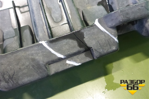 Кронштейн переднего бампера центральный (5311542010) для Toyota Rav-4 с 2018г