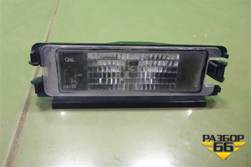 Фонарь подсветки номера (8200957874) для Renault Sandero с 2013-2022г