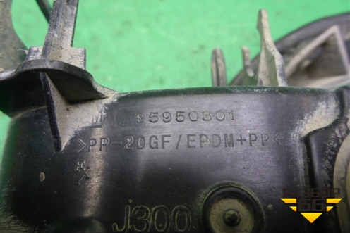 Лючок бензобака (95950301) для Chevrolet Cruze c 2009-2015г