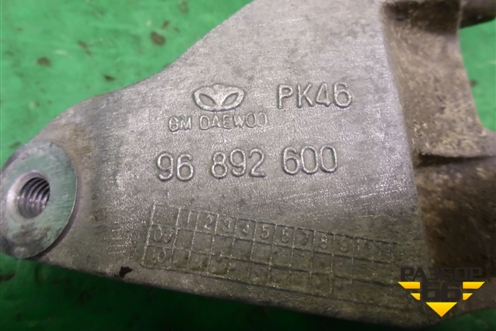 Кронштейн генератора (1.6л F16D3) (96892600) для Chevrolet Cruze c 2009-2015г