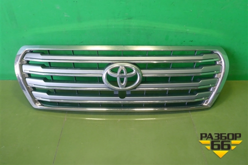 Решетка радиатора (после 2012г до 2015г под камеру) (5311460110) для Toyota Land Cruiser (200) с 2008г