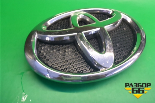 Эмблема в решетку радиатора (7531260050) для Toyota Land Cruiser Prado(150) с 2009г
