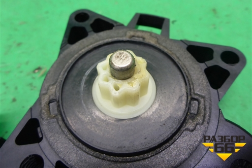Моторчик стеклоподъёмника задний правый (GJ6A5958X) для Mazda Mazda 3 (BK) с 2003-2009г 