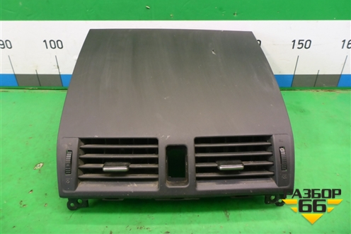 Дефлектор воздушный центральный (B32H55311) для Mazda Mazda 3 (BK) с 2003-2009г 