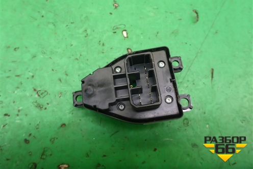 Переключатель регулировки зеркал (BJ0E66600) для Mazda Mazda 3 (BK) с 2003-2009г 