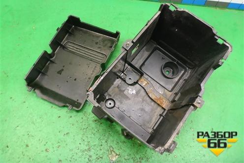 Ящик под аккумулятор (BP4K56040) для Mazda Mazda 3 (BK) с 2003-2009г 