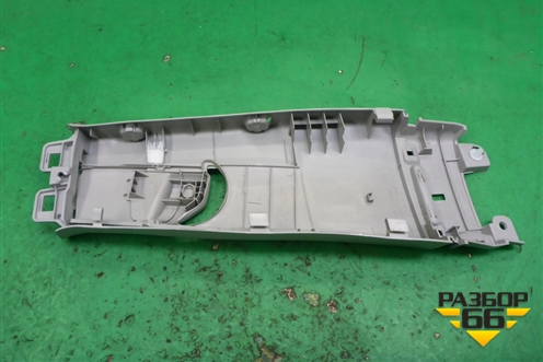 Обшивка стойки центральная верхняя левая (6242060150) для Toyota Land Cruiser Prado(150) с 2009г
