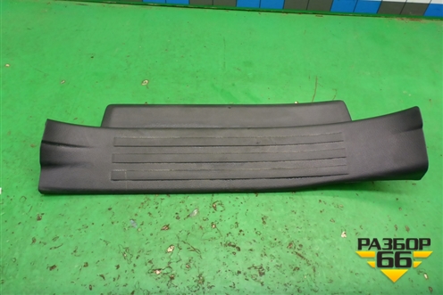 Накладка порога внутренняя заднего правого (6793035011) для Toyota Land Cruiser Prado(150) с 2009г