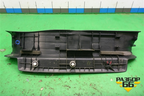 Накладка порога внутренняя заднего левого (6794035011) для Toyota Land Cruiser Prado(150) с 2009г