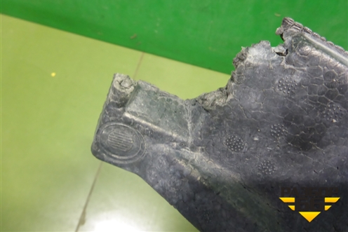 Наполнитель переднего бампера (6600002452) для Geely Tugella с 2019г
