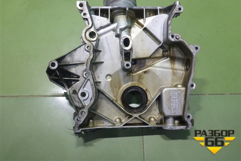 Крышка двигателя передняя (1.6л M274) (A2740150400) для Mercedes Benz C-Klass W205 с 2014г