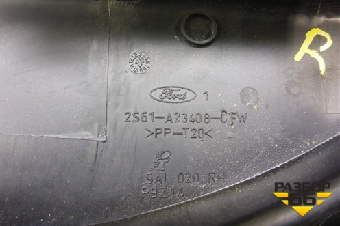Накладка двери передней правой уголок (2S61A23408AFW) для Ford Fiesta с 2001-2008г