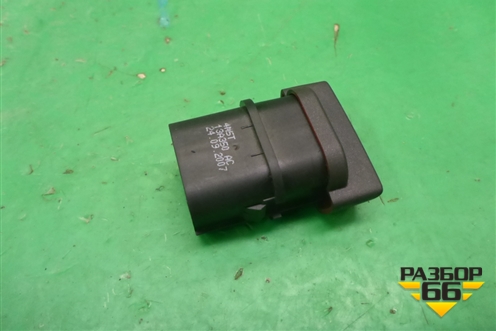 Кнопка аварийной сигнализации (4M5T13A350AC) для Ford Fiesta с 2001-2008г