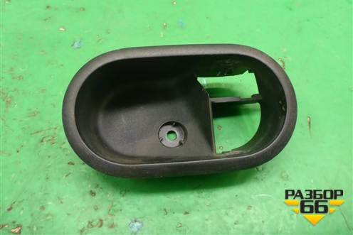 Накладка внутренняя (2S61A22601AGW) для Ford Fiesta с 2001-2008г