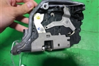 Замок двери передней левой (51217477699) для BMW X5 G05 с 2018г